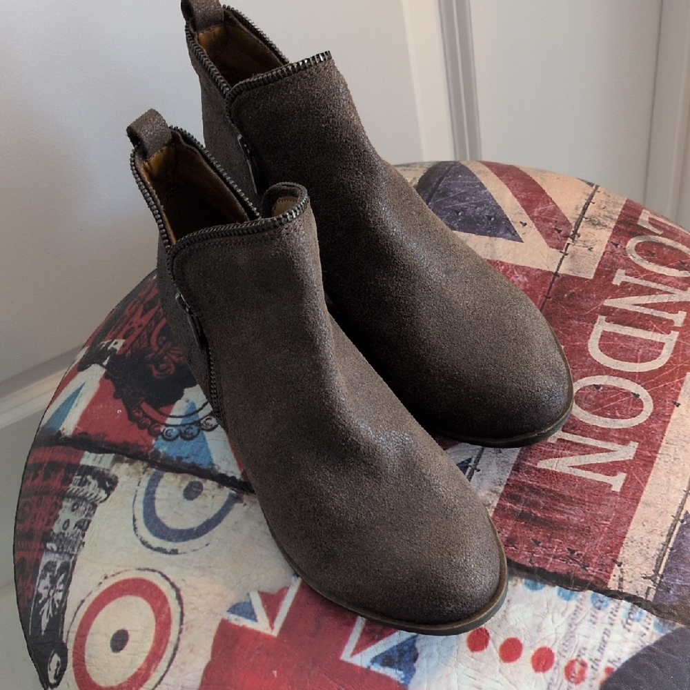 Brushed Brown Suede Lucky Brand Ankle Boots 9M